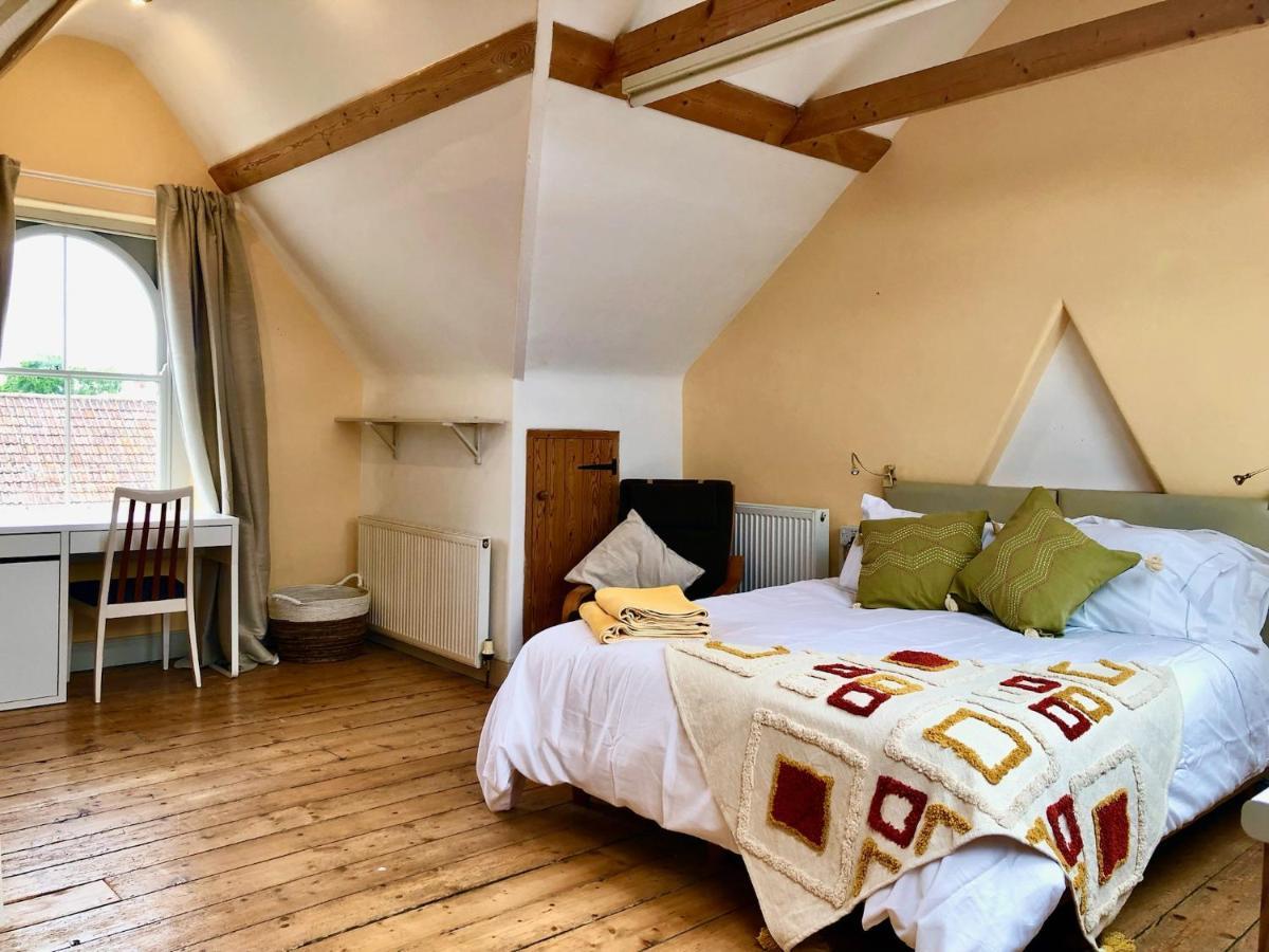 The Dragonfly Bnb, 글라스턴버리 외부 사진