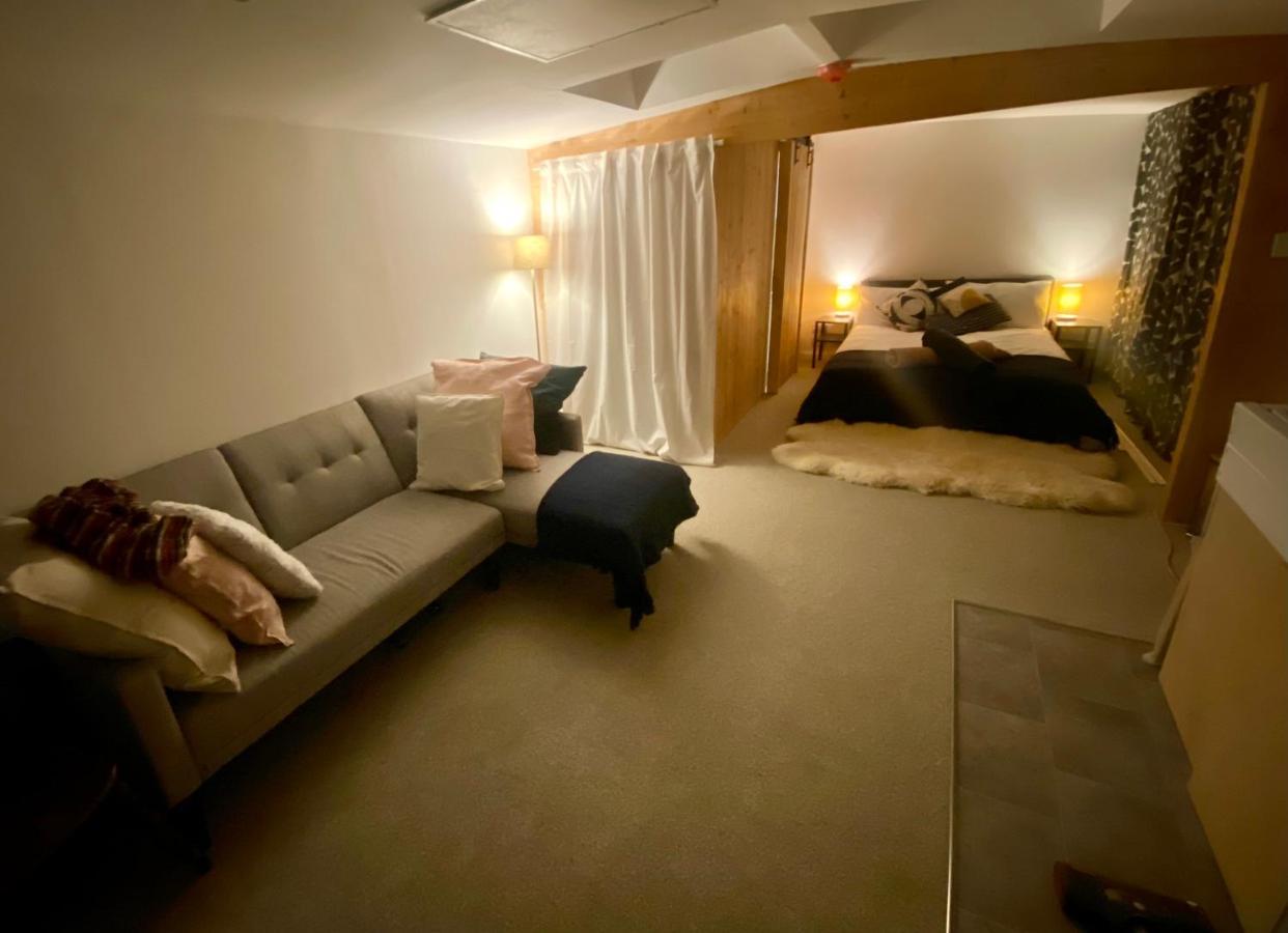 The Dragonfly Bnb, 글라스턴버리 외부 사진