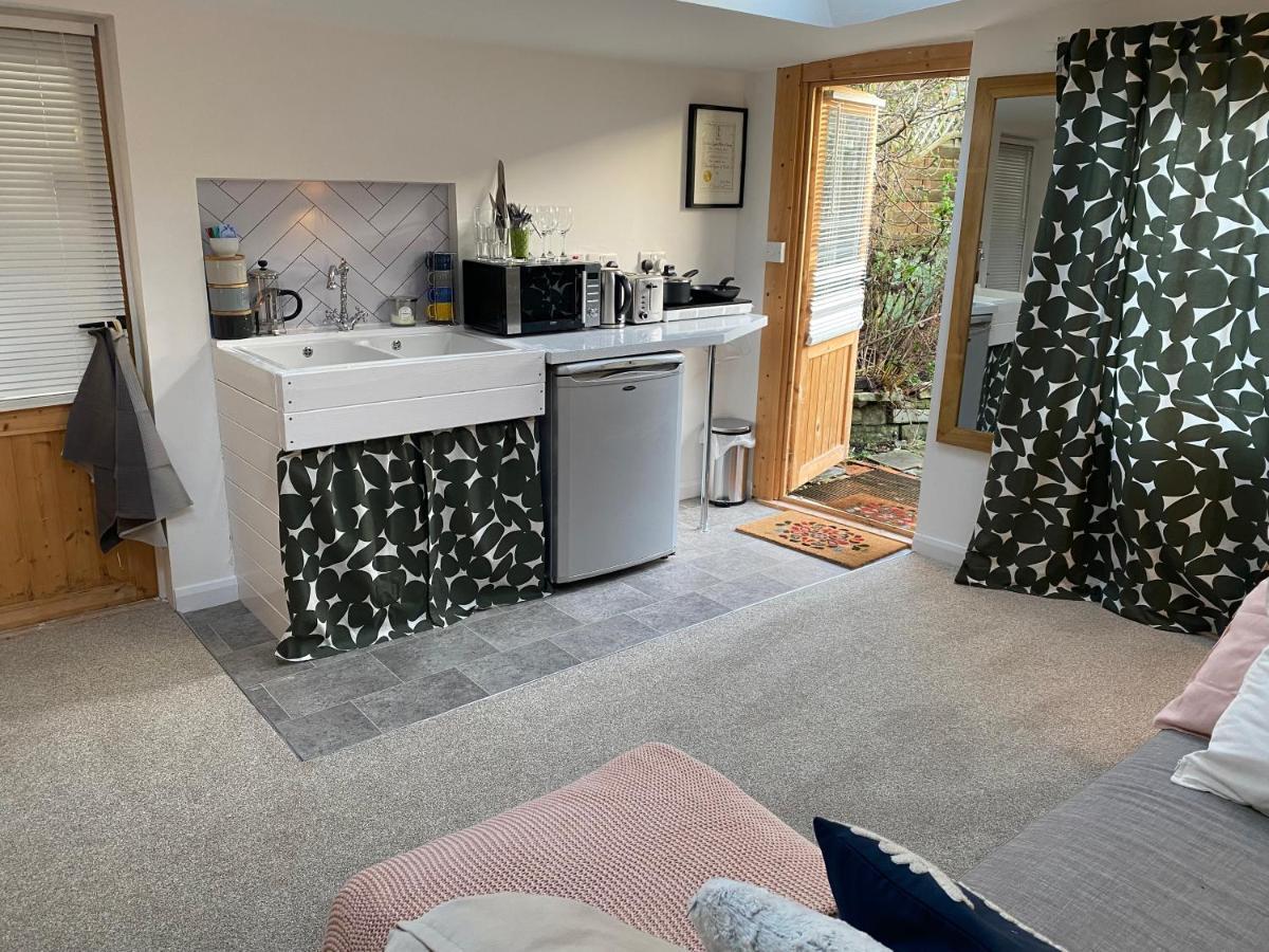 The Dragonfly Bnb, 글라스턴버리 외부 사진