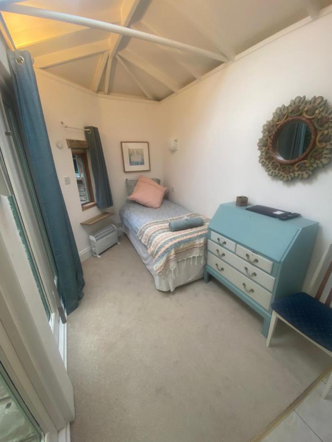 The Dragonfly Bnb, 글라스턴버리 외부 사진
